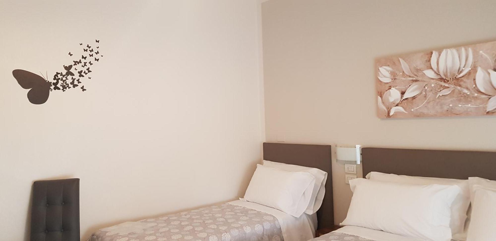 Hotel Margherita Meuble Сирмионе Экстерьер фото