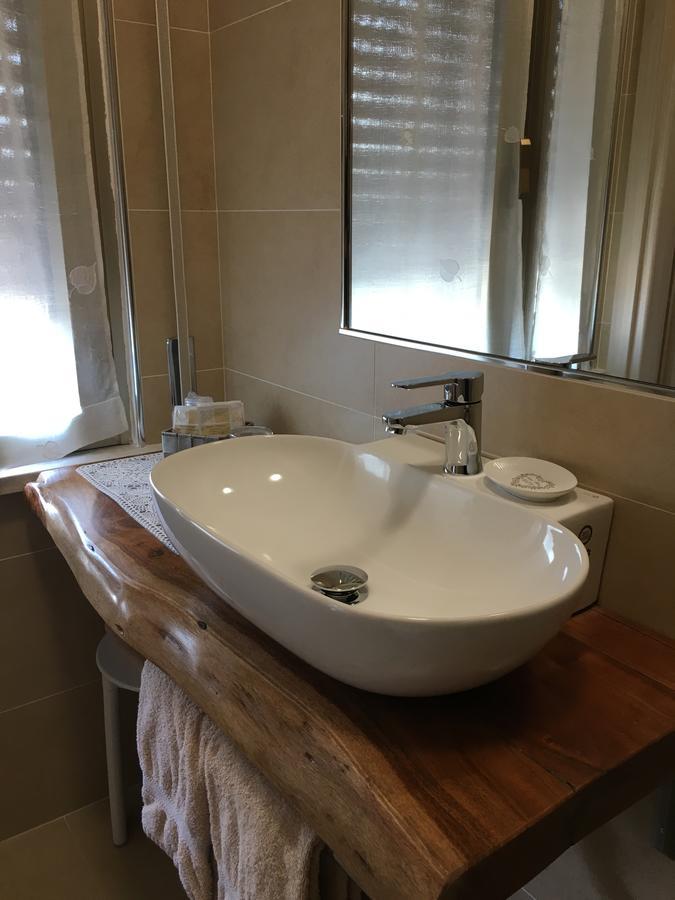 Hotel Margherita Meuble Сирмионе Экстерьер фото