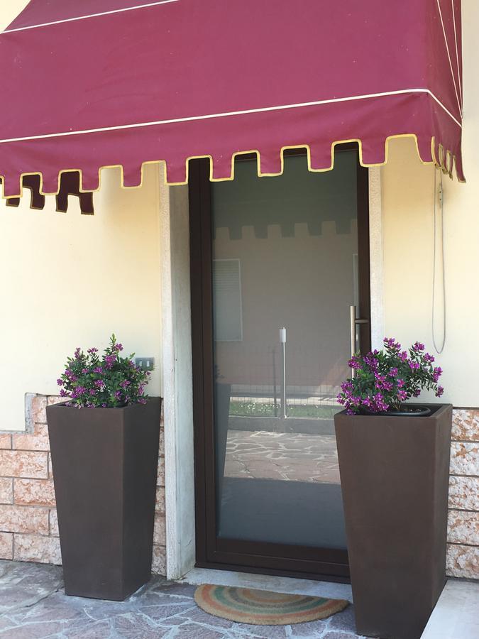 Hotel Margherita Meuble Сирмионе Экстерьер фото